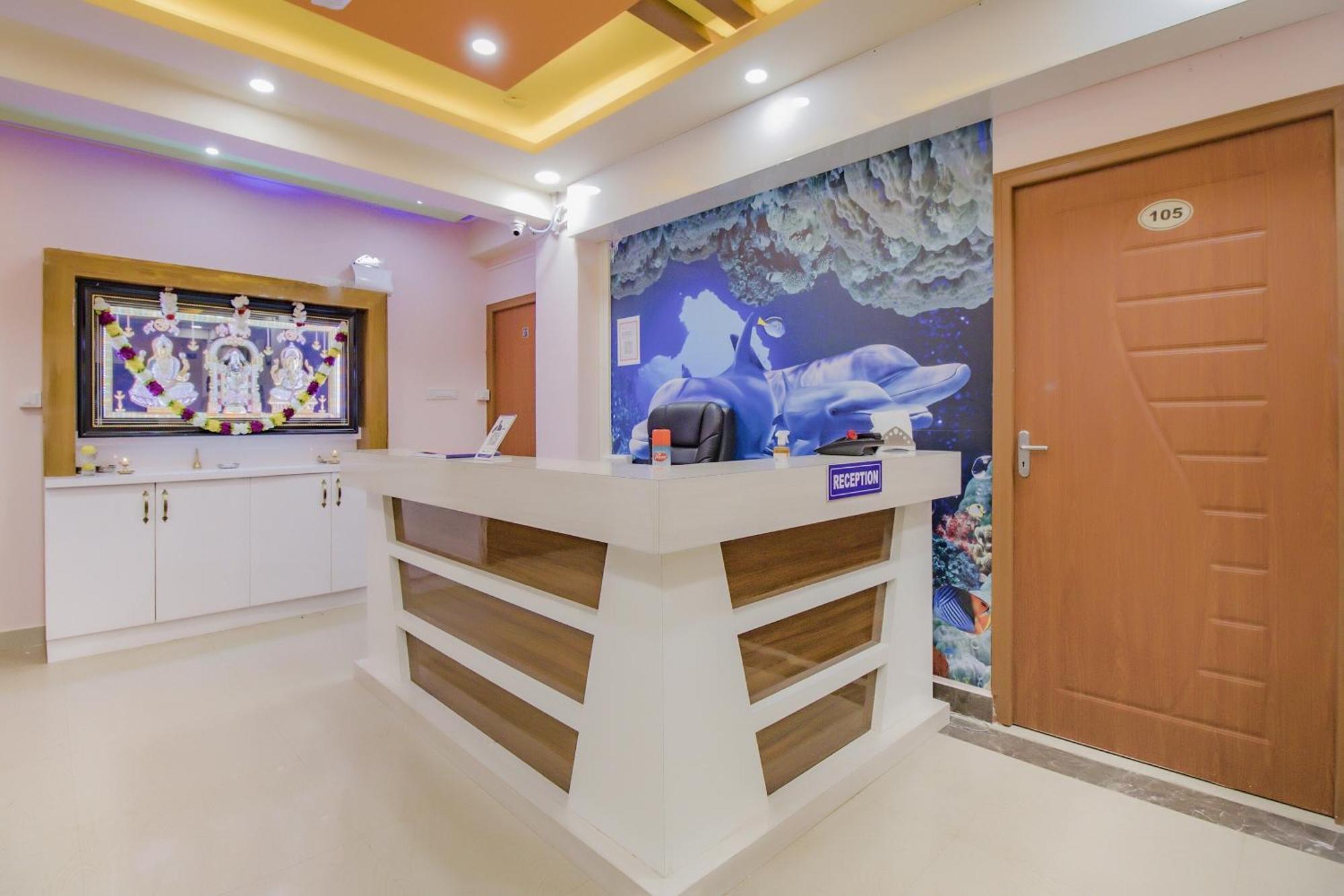 Oyo 79181 Sri Dhanalakshmi Boarding & Lodging Bangalore Ngoại thất bức ảnh